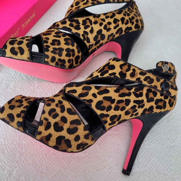 Betsey Johnson stilettos size 10 - Picture 5 of 6